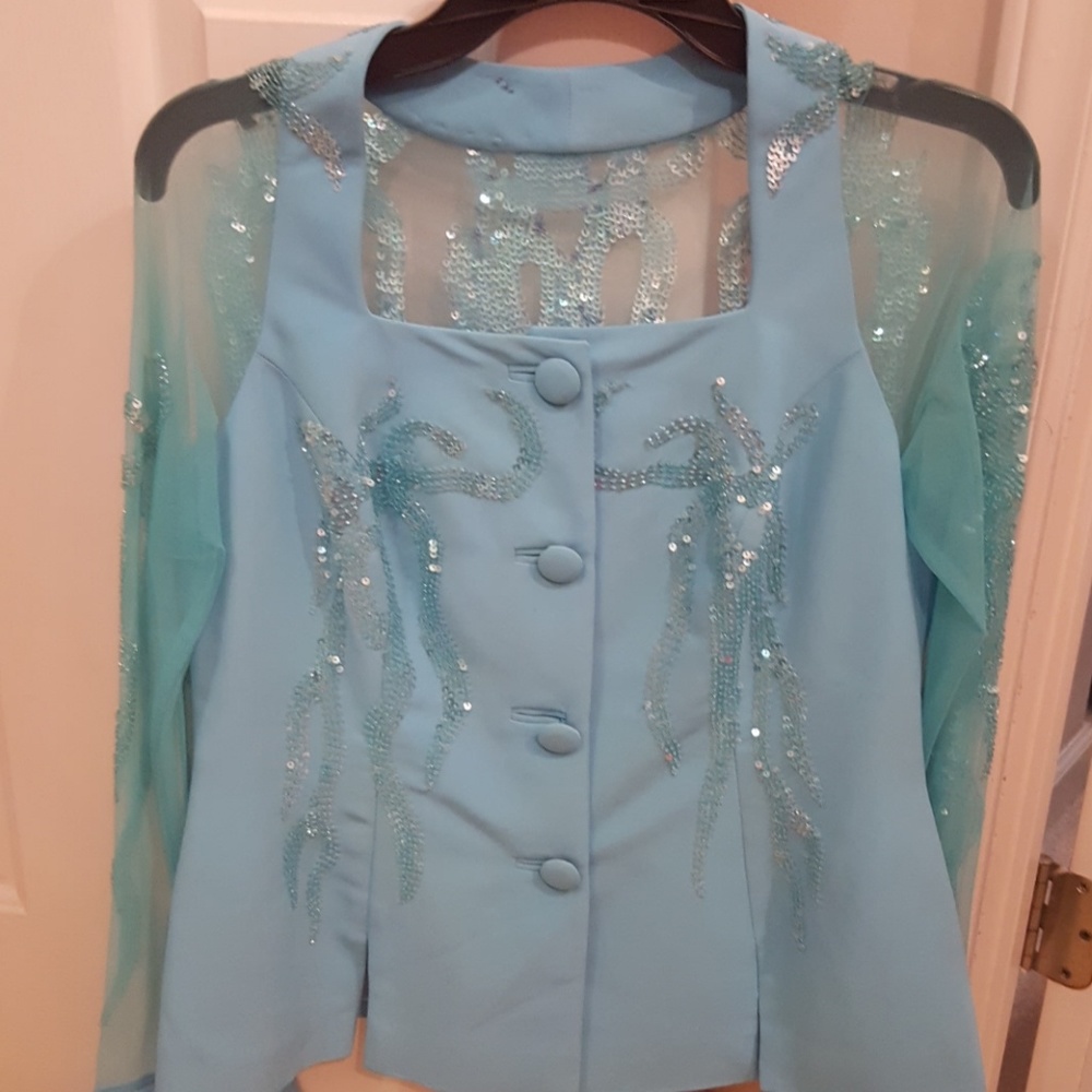 blouse